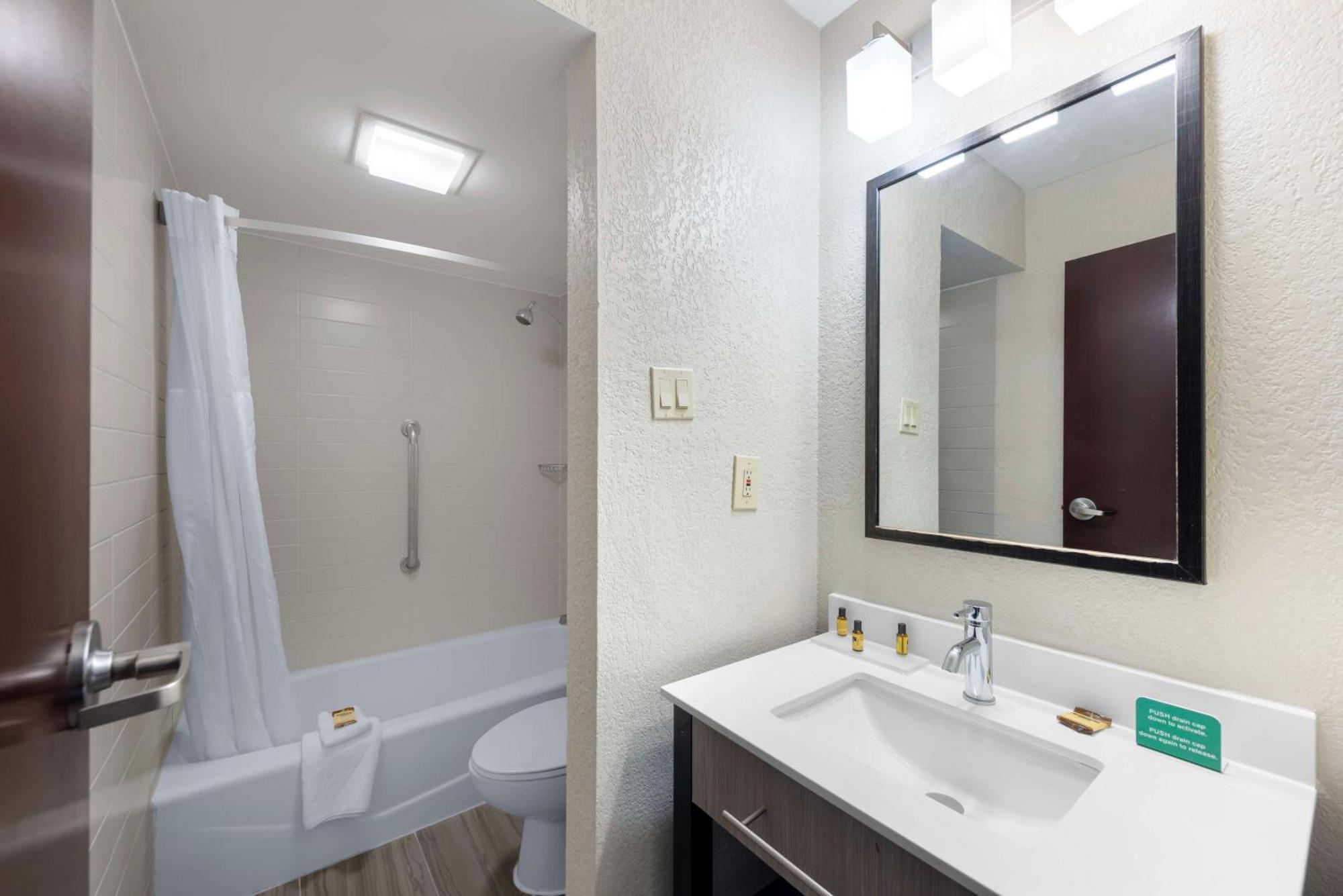 Best Western Plus Austin Central Esterno foto