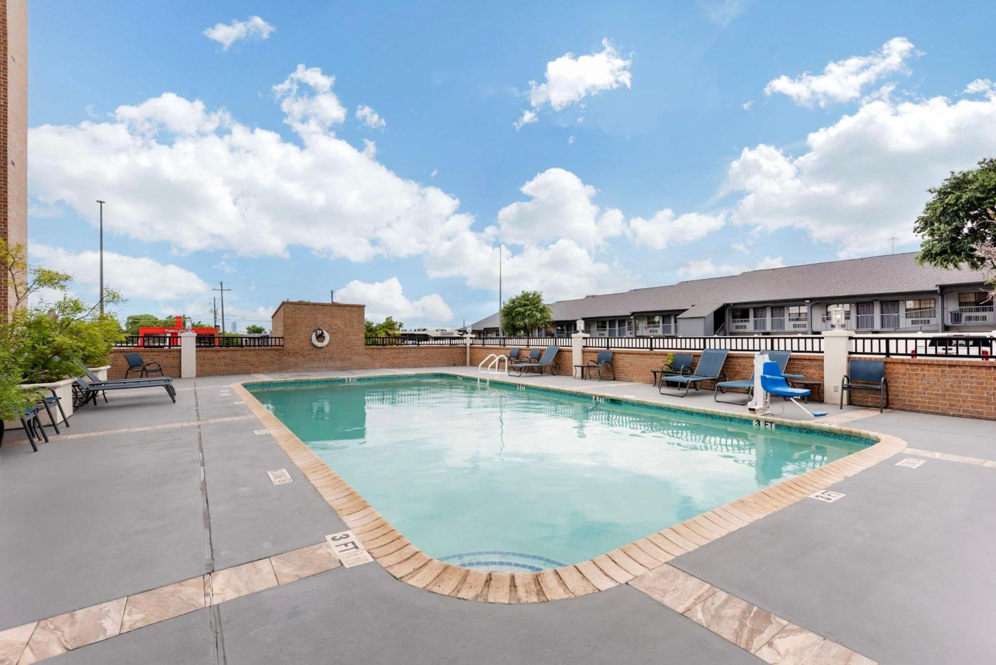 Best Western Plus Austin Central Esterno foto